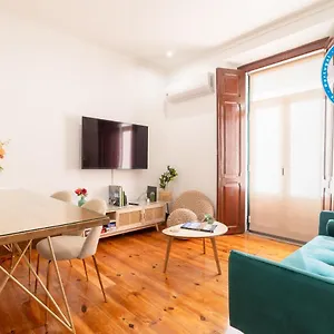 Guest house Your New In - Ac And Fast Wi-fi, Lisbon